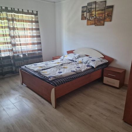 Villa Rajmund Vendeghaz Balatonkeresztúr Habitación foto