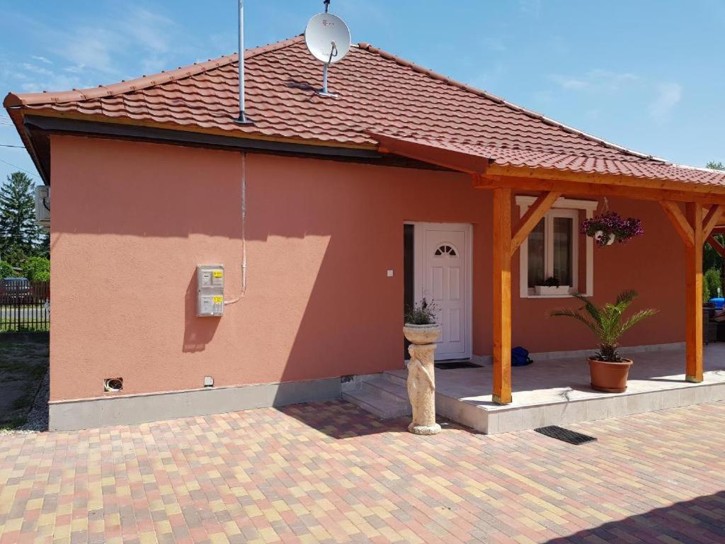 Villa Rajmund Vendeghaz Balatonkeresztúr Exterior foto